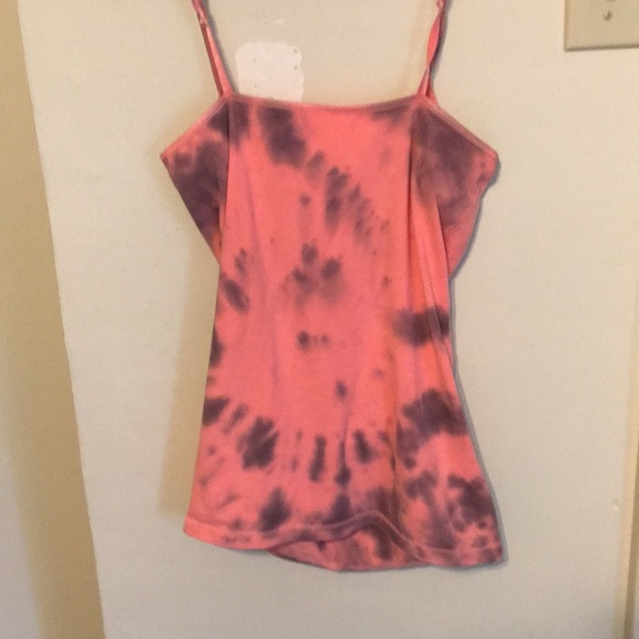 5/$20💕 Tie - Dye camisole 💕 - Picture 3 of 5